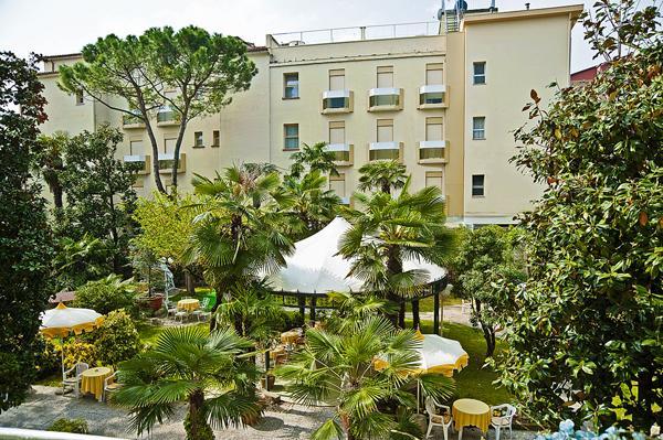 Hotel B&B Risorta Abano Terme Dış mekan fotoğraf
