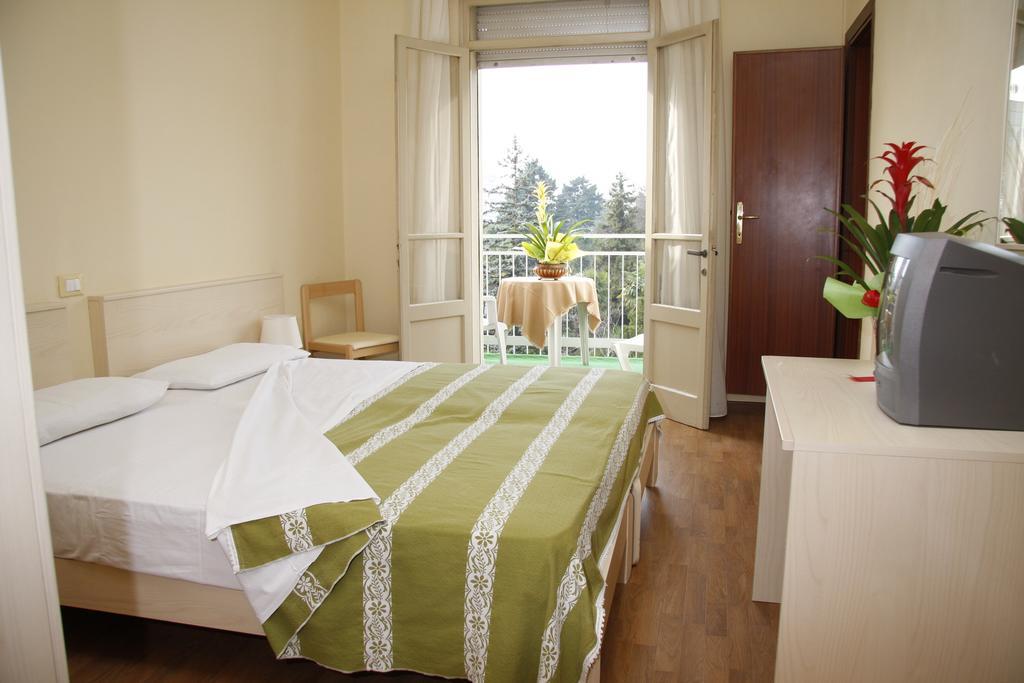 Hotel B&B Risorta Abano Terme Dış mekan fotoğraf